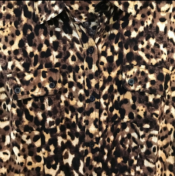 Leopard print button down - Picture 3 of 6